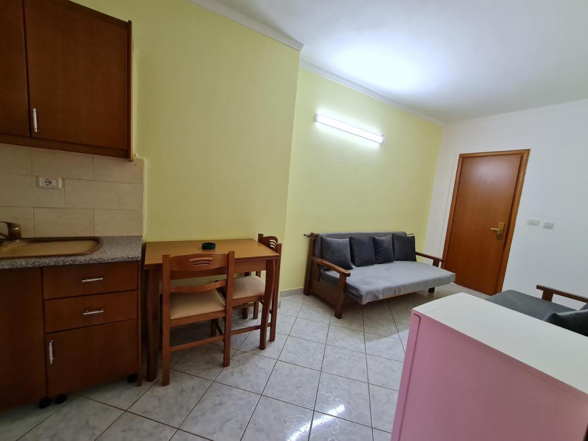 Sunlight Apartments Gjordeni Ksamil Exterior photo